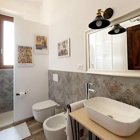 Un Passo Dalle Torri Apartmán *