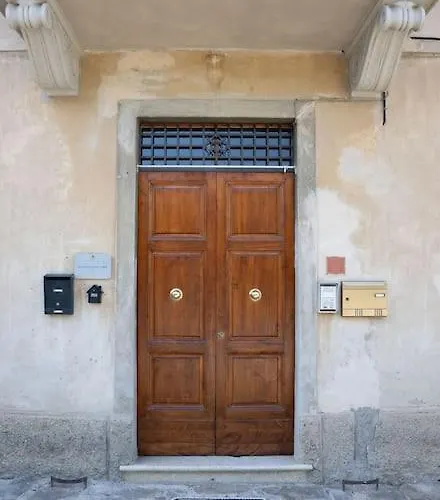 Un Passo Dalle Torri